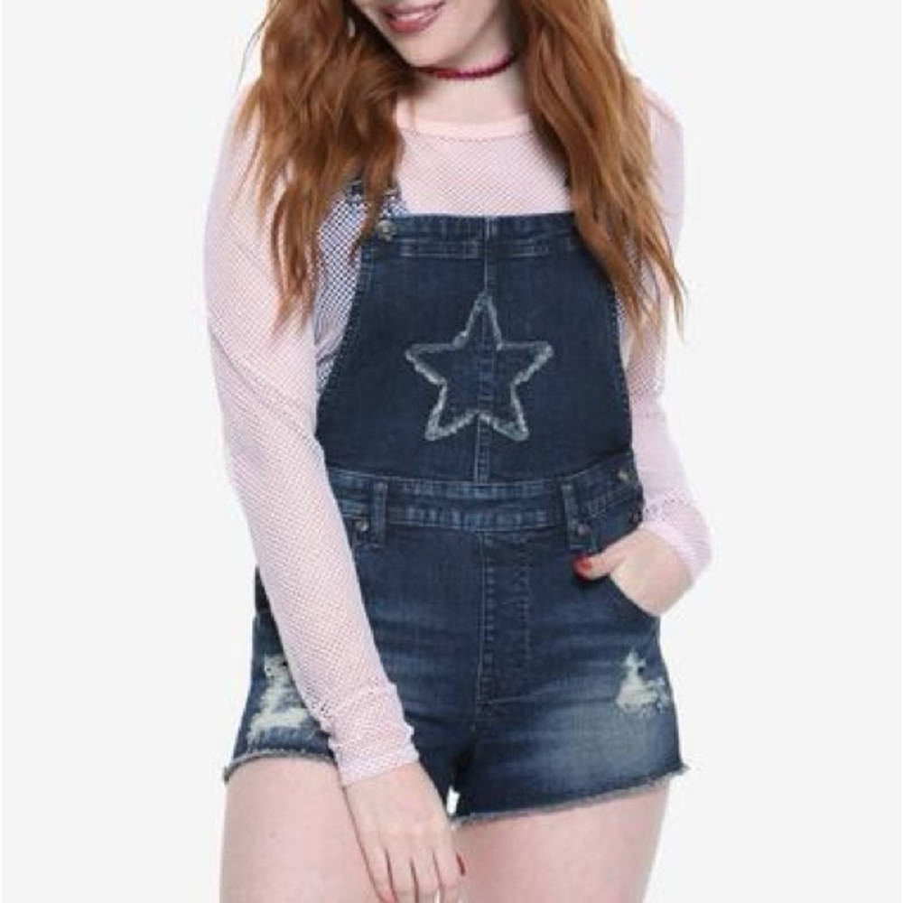 Hot Topic Black Heart Indigo Star denim Shortalls size 15 juniors